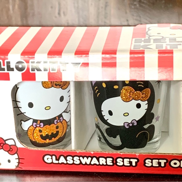 Hello Kitty Halloween Shot Glass Set Four 1.5oz Glasses Witch Black Cat Magician - Picture 7 of 12